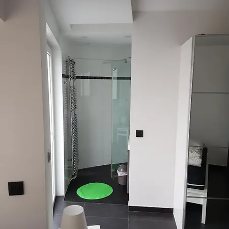 公寓 Duingalm - Modern 2 Bedroom - 100m From The 德哈恩